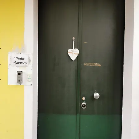 Bed and breakfast Dimora Station Venecia